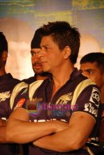 Shahrukh Khan ties up with XXX energy drink for Kolkatta Knight Riders and jersey launch in MCA on 9th March 2010 (47).JPG
